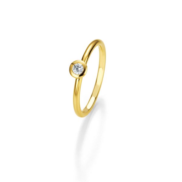 Solitaire K14 Ring with Diamond