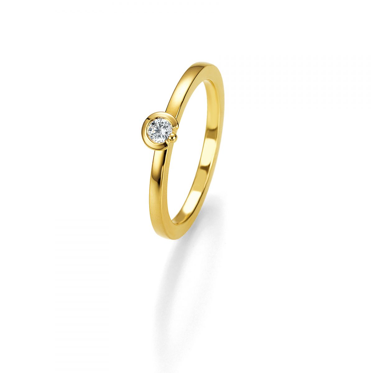 Solitaire K18 Ring with Diamond