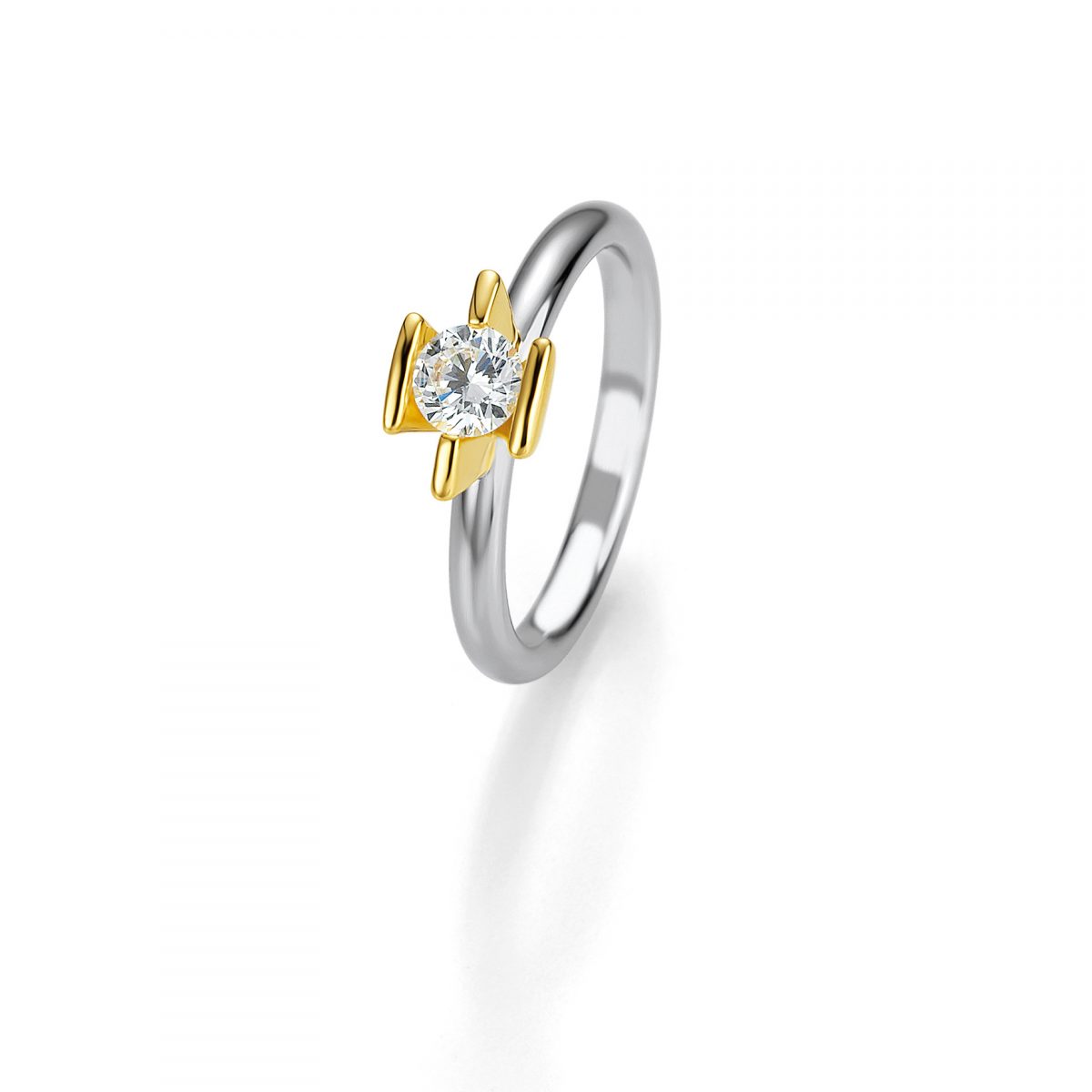 Solitaire K18 Ring with Diamond