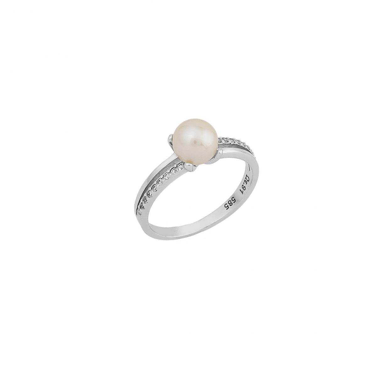 Ring with Pearl