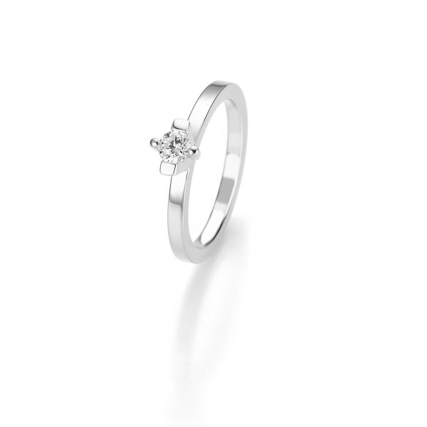 Solitaire K14 Ring with Diamond