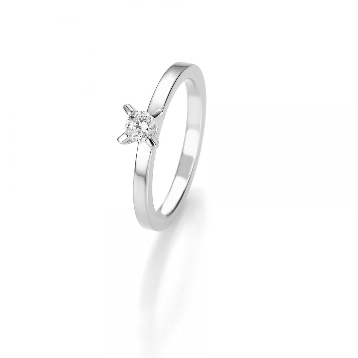 Solitaire K18 Ring with Diamond