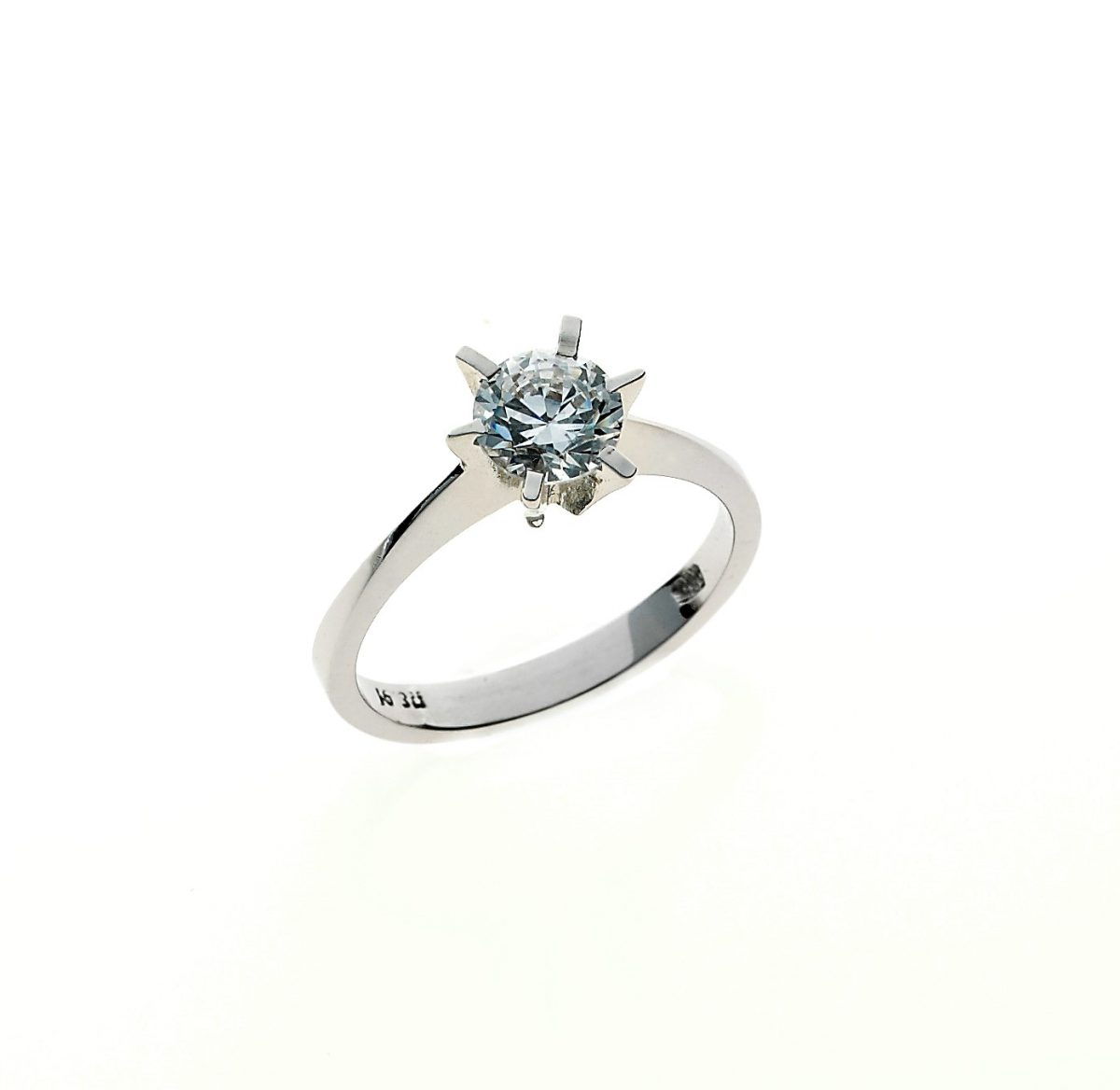 Single stone ring