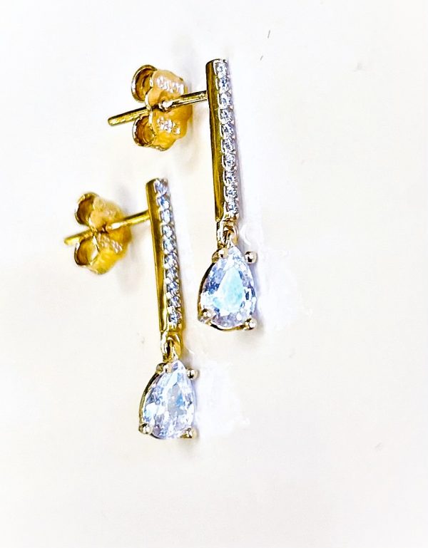 Tear drop bar earrings